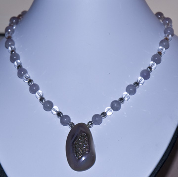 kunzite lavender beads necklace