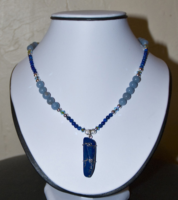 lapis lazuli pendant and small beads